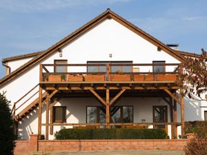 terrasse en hauteur, sur pilotis