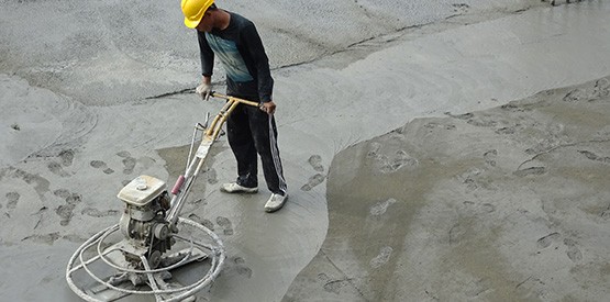 Le béton lissé : un revêtement extérieur très demandé à Namur